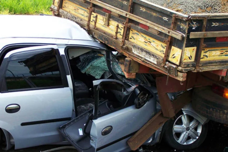 De acordo com dados do Dpvat, entre 2006 e 2011, foram pagas 14.892 indenizações a pedestres, motoristas e passageiros que sofreram acidentes (Ilustração/Flickr)