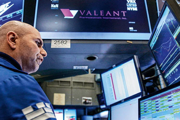 Negociação de ações da Valeant na bolsa de Nova York: os papéis caíram 70% desde outubro (Reuter)