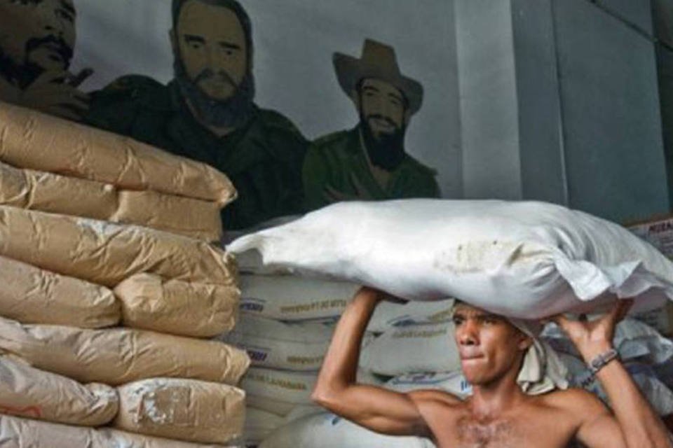 Raúl Castro elimina o histórico Ministério do Açúcar