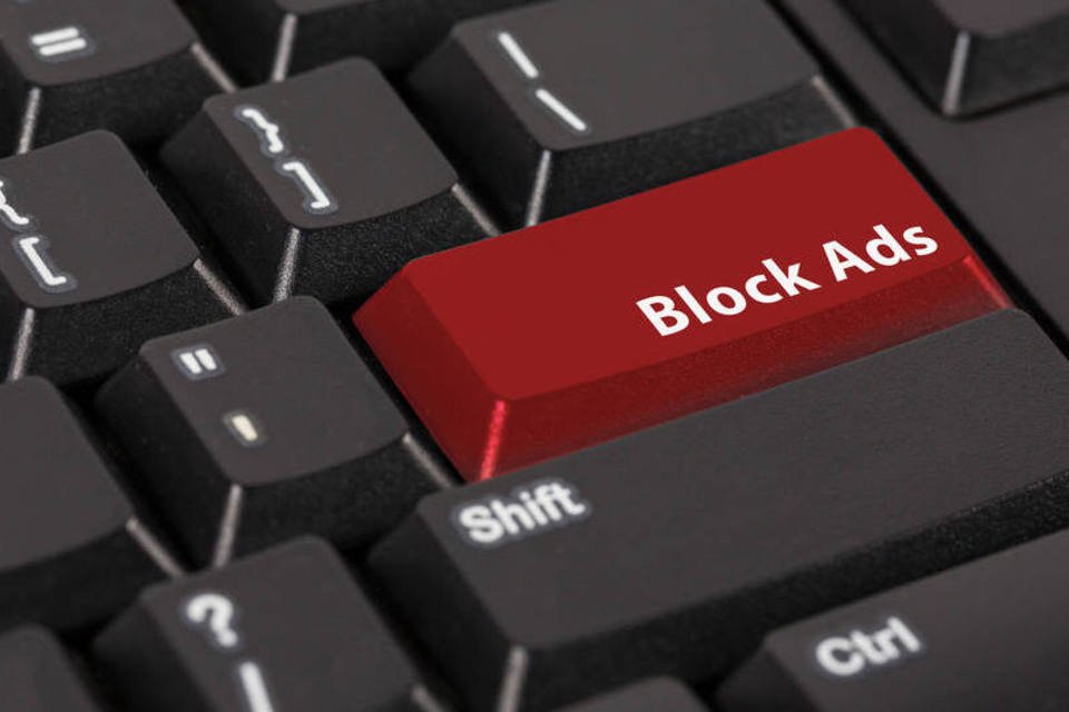 Uso de ad blockers chega a 15% da audiência no Brasil