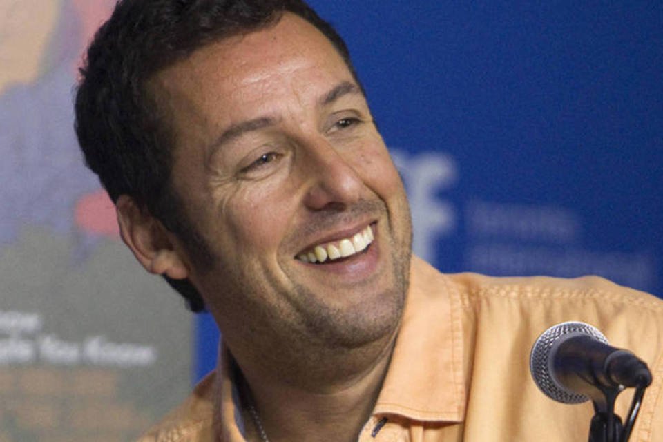 Adam Sandler assina contrato com Netflix para quatro filmes