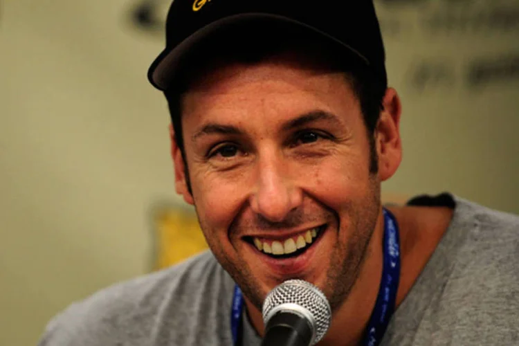 
	Ator Adam Sandler: acordo visa expandir atua&ccedil;&atilde;o do Netflix no cinema
 (Sam Greenwood/Getty Images)