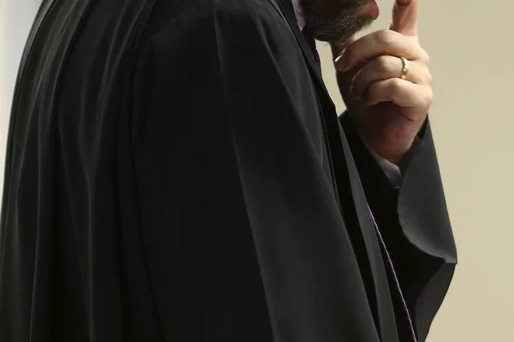 
	O advogado-geral da Uni&atilde;o, Lu&iacute;s In&aacute;cio Adams: no dia 21 passado, Renan havia anunciado um prazo de 45 dias para o governo se pronunciar antes de o parecer seguir para a Comiss&atilde;o Mista de Or&ccedil;amento
 (Reuters)