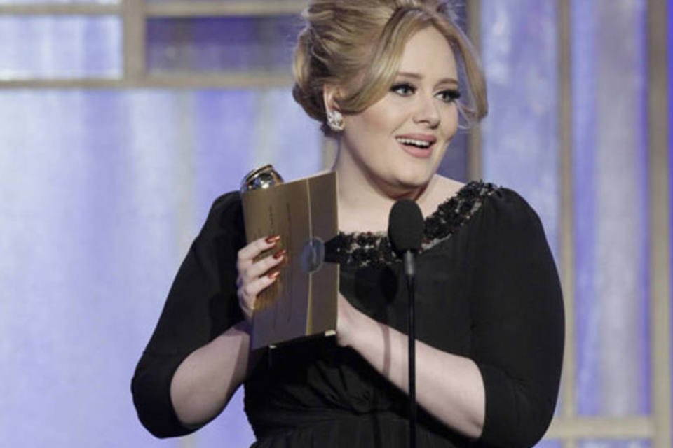 Adele diz que superou sensação de repetir sucesso de "21"