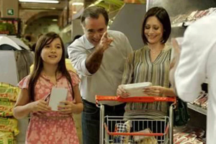 Tony Ramos aparece em novo comercial da Friboi, marca do Grupo JBS, criado pela Lew’LaraTBWA (Reprodução)