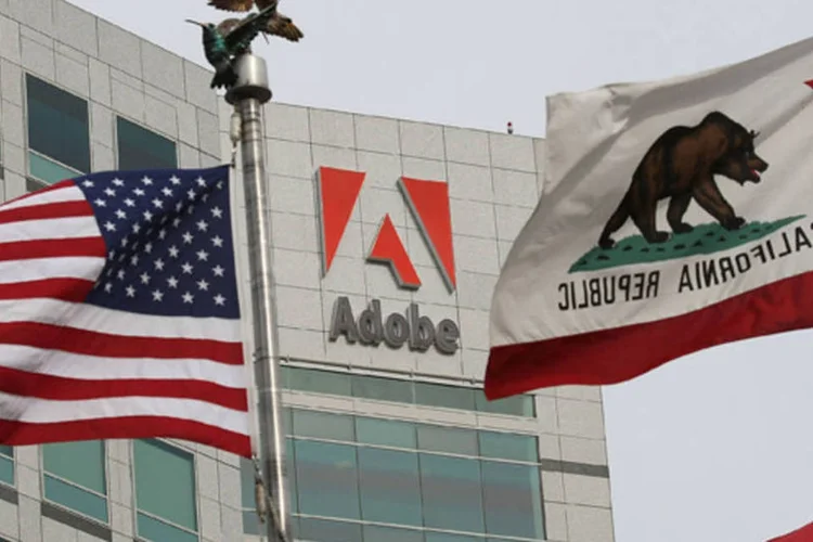 
	Pr&eacute;dio da Adobe na Calif&oacute;rnia: dados de cart&otilde;es de cr&eacute;dito n&atilde;o foram extra&iacute;dos dos sistemas de Adobe, segundo investiga&ccedil;&atilde;o da empresa
 (Justin Sullivan/Getty Images)