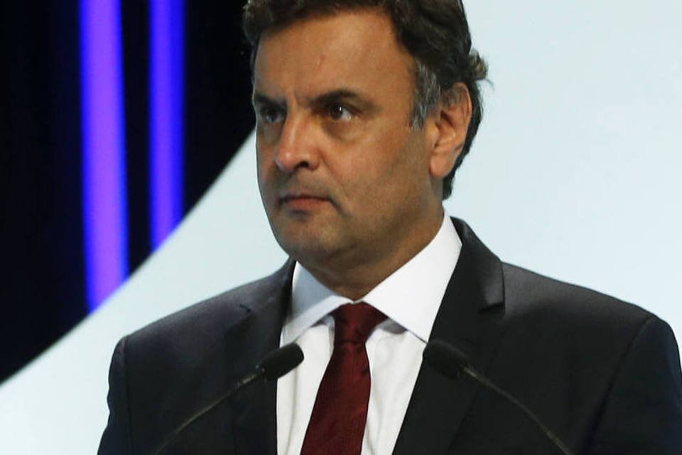 Aécio: PT falhou pelo total descompromisso com a ética