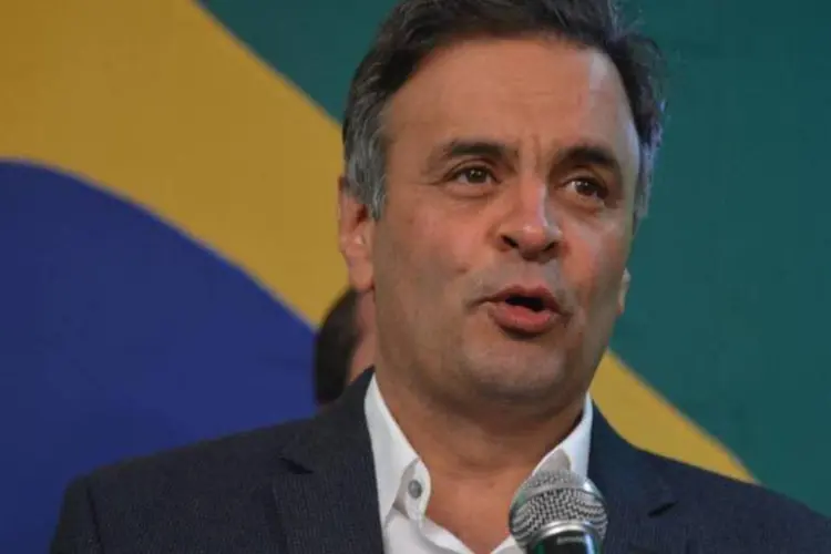 
	A&eacute;cio Neves: &quot;O pedido de impeachment agora chega ao Senado e, mais uma vez, a for&ccedil;a dos brasileiros haver&aacute; de fazer a diferen&ccedil;a&quot;
 (Valter Campanato/Agência Brasil)