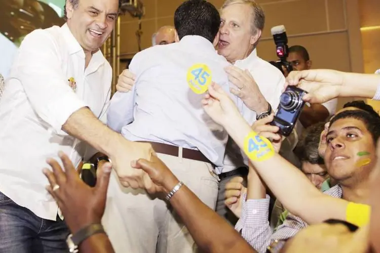 Aécio Neves (PSDB) durante o lançamento do plano "Nordeste Forte", em Salvador (Igo Estrela/Coligação Muda Brasil/Divulgação)