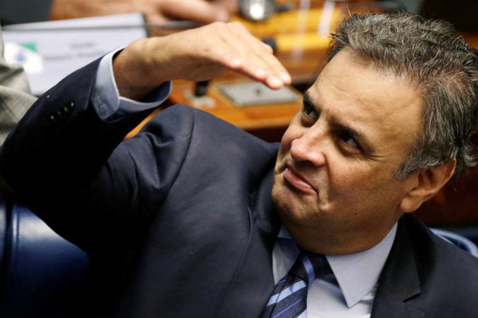 Discurso de Dilma não vai mudar resultado, diz Aécio Neves