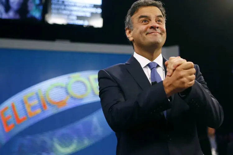 
	&quot;No momento certo, o PSDB tomar&aacute;, unido, a sua decis&atilde;o&quot;, declarou A&eacute;cio Neves
 (Ricardo Moraes/Reuters)
