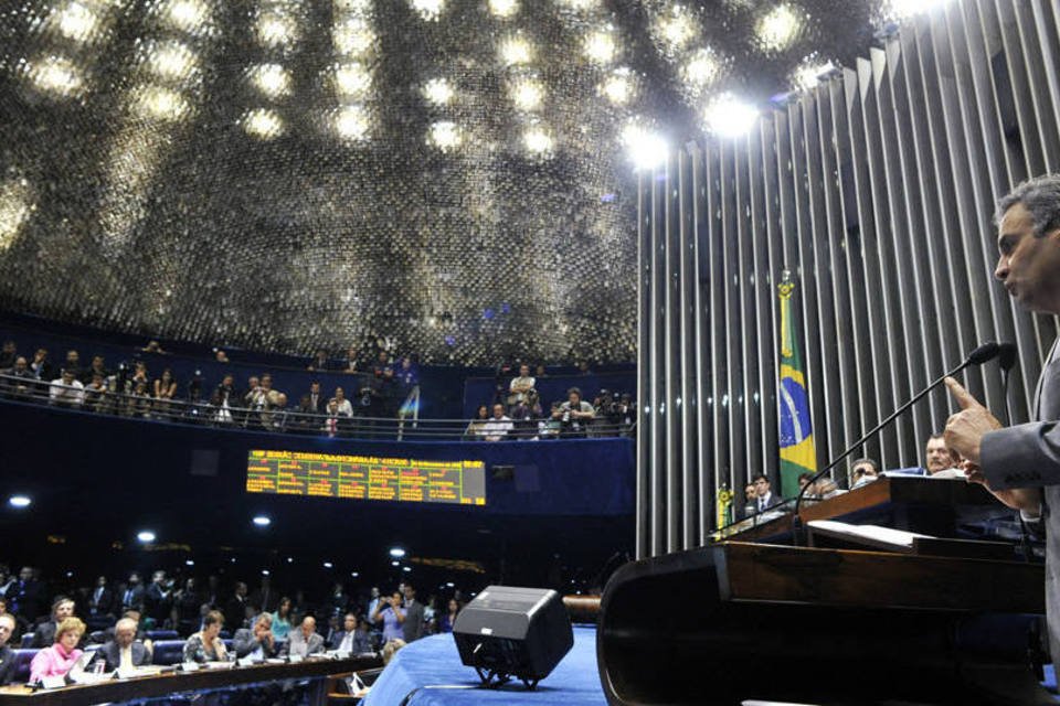Aécio está mais forte, mas ainda não é o líder da oposição