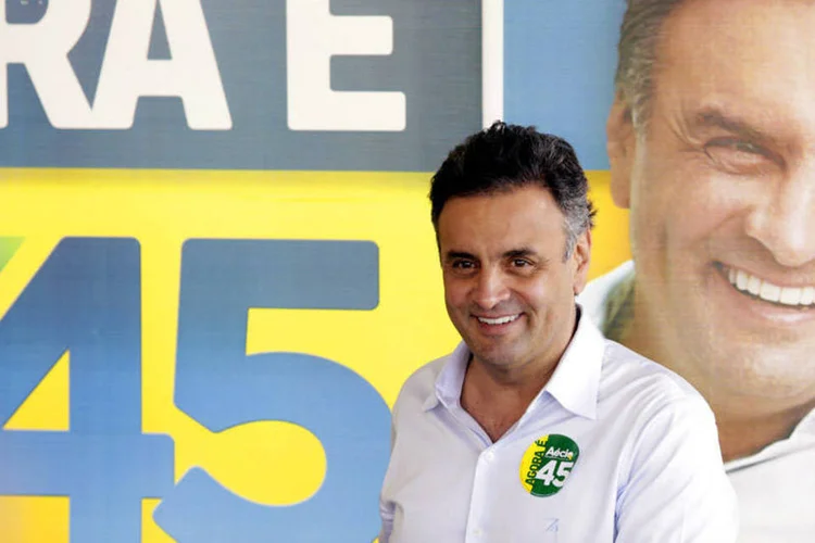 Aécio Neves concede entrevista coletiva à imprensa, nesta quinta-feira em São Paulo (Igo Estrela/Coligação Muda Brasil/Divulgação)