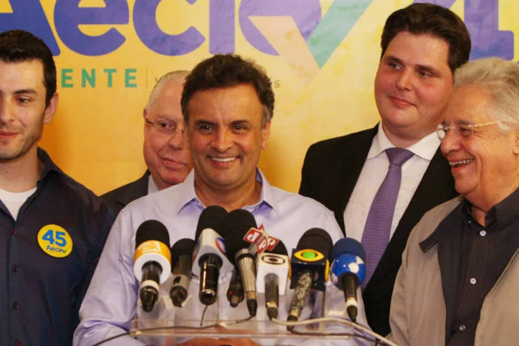 
	A&eacute;cio Neves quer usar seu documento para fazer um contraponto aos erros e recuos de Marina Silva
 (Orlando Brito/Coligação Muda Brasil)
