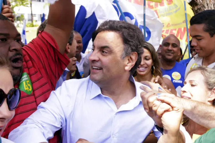 Aécio Neves durante evento do PSDB em Belo Horizonte (Igo Estrela/Coligação Muda Brasil/Divulgação via Fotos Públicas)