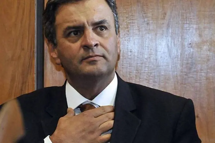 
	A&eacute;cio Neves: ele comentou ontem que, se eleito, reduzir&aacute; pela metade estrutura ministerial
 (Jose Cruz/ABr)