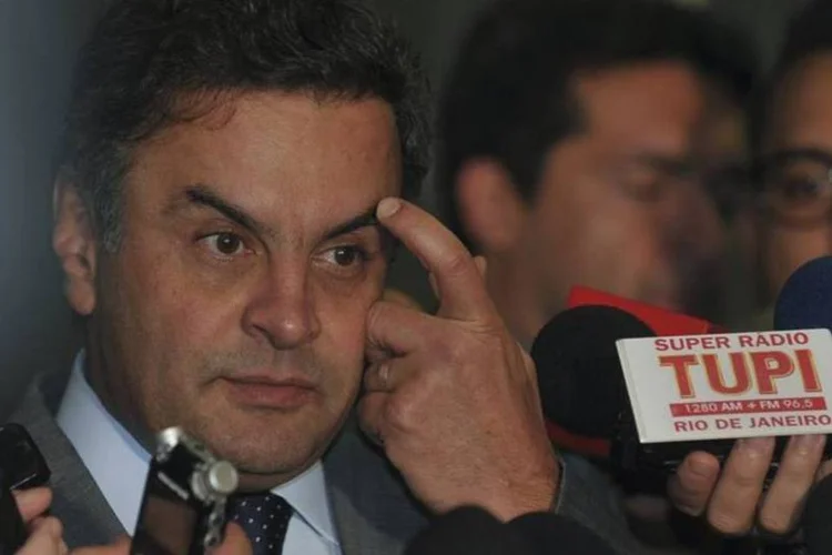 
	A&eacute;cio Neves: candidato inicia campanha no Rio de Janeiro a partir da Baixada Fluminense
 (José Cruz/Agência Brasil)