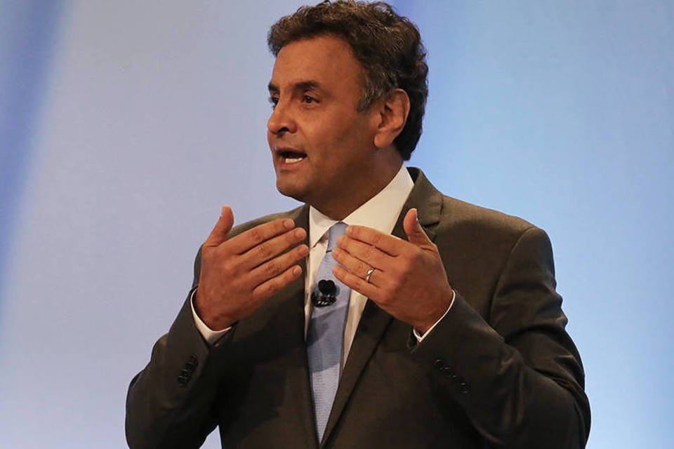 Aécio contesta Datafolha e lembra erro no 1º turno