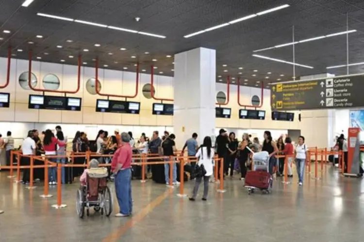 No Aeroporto Internacional de Brasília três voos foram cancelados, até as 9h (Jonas Oliveira/Placar)