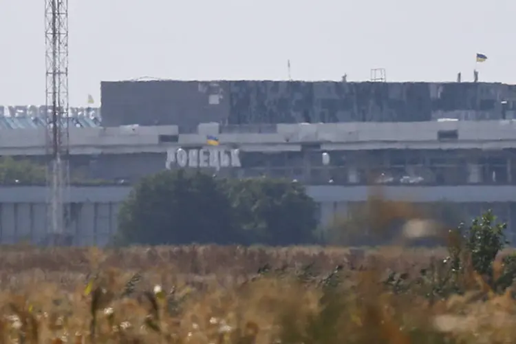 
	Vista do aeroporto de Donetsk, no leste da Ucr&acirc;nia
 (Maxim Shemetov/Reuters)