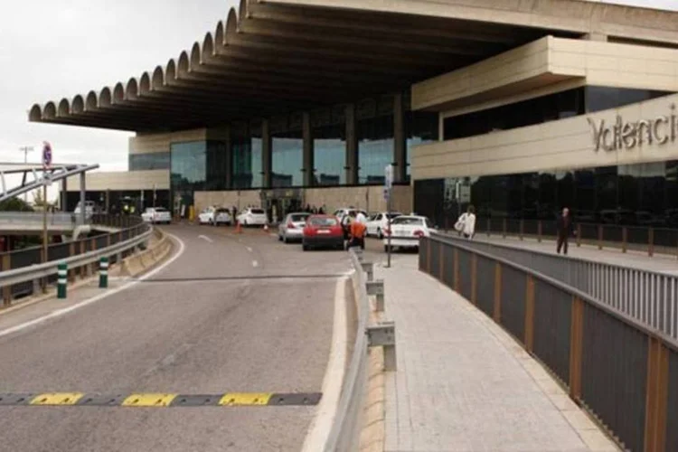 Aeroporto de Valência (Wikimedia Commons)
