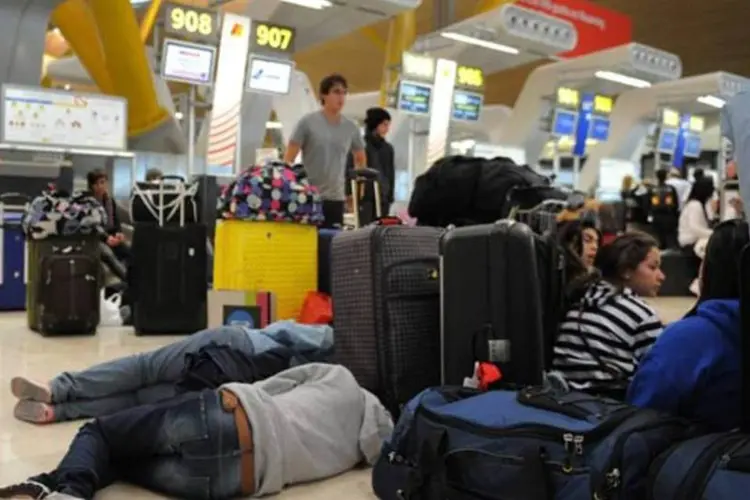 Aeroporto de Madri no último sábado (4/12): O mês no qual mais espanhóis emigraram foi junho7.444 (Jasper Juinen/Getty Images)