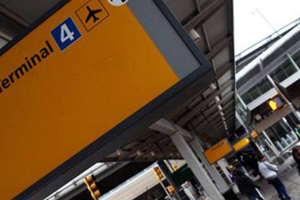 Aeroporto de Nova York inicia reforço de controle por Ebola