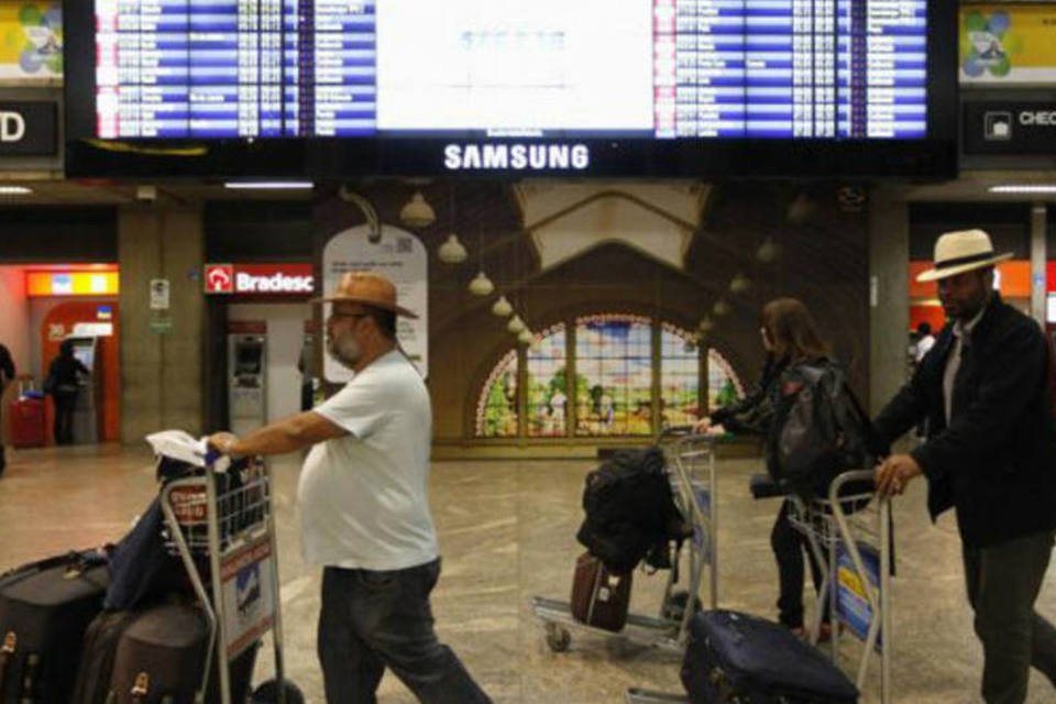 Aeroportos serão reforçados durante Carnaval