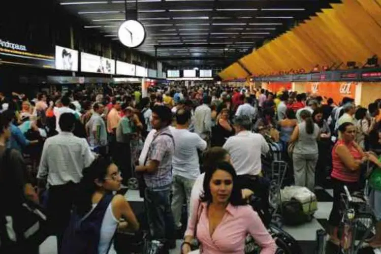 
	Aeroporto de Congonhas lotado: apenas Congonhas deve receber 268,8 mil pessoas, segundo estimativa da Infraero
 (José Patrício/AGÊNCIA ESTADO)