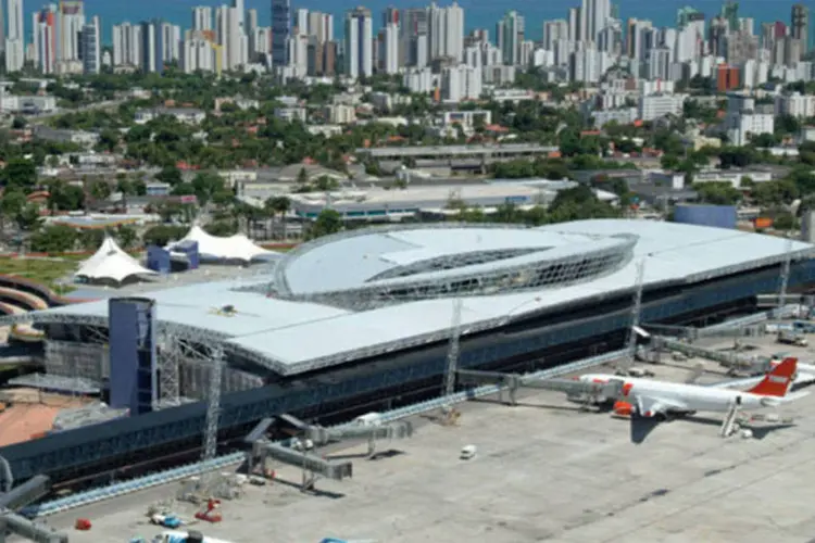 
	Aeroporto Gilberto Freire: o aeroporto de Recife concentra o maior n&uacute;mero de atrasos (10), enquanto Congonhas (S&atilde;o Paulo) foi o principal contribuinte para os cancelamentos (12)
 (Divulgação)