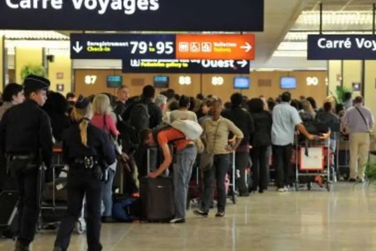 Funcionários se recusam a tomar atitudes que minimizam a sobrecarga provocada pelo aumento dos voos em dezembro