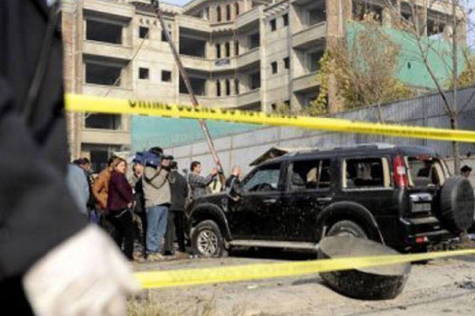Atentado suicida deixa 2 mortos em bairro de Cabul