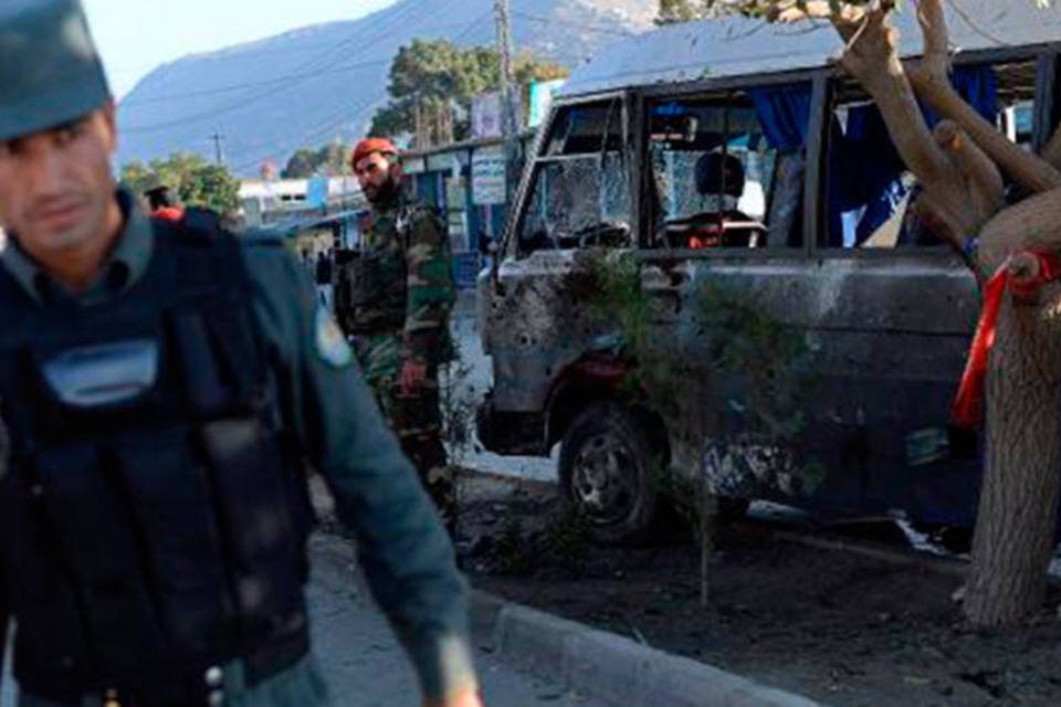 Atentado talibã mata quatro soldados afegãos em Cabul