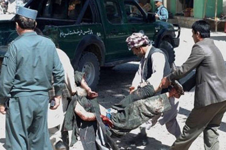 12 morrem em atentado contra a Otan no Afeganistão
