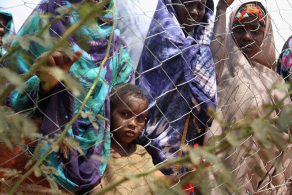 Refugiados da Somália aguardam registro para receberem ajuda humanitária (Oli Scarff/Getty Images)