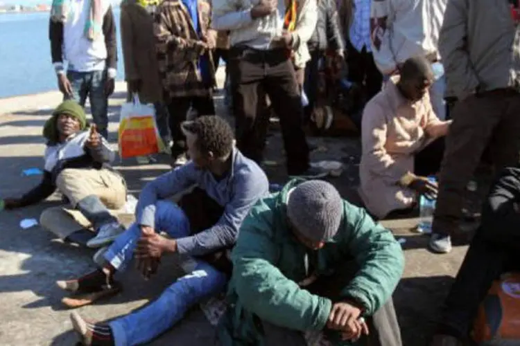 Milhares de africanos arriscam suas vidas todos os anos tentando chegar à Europa (foto de 5 de dezembro de 2011) (AFP)