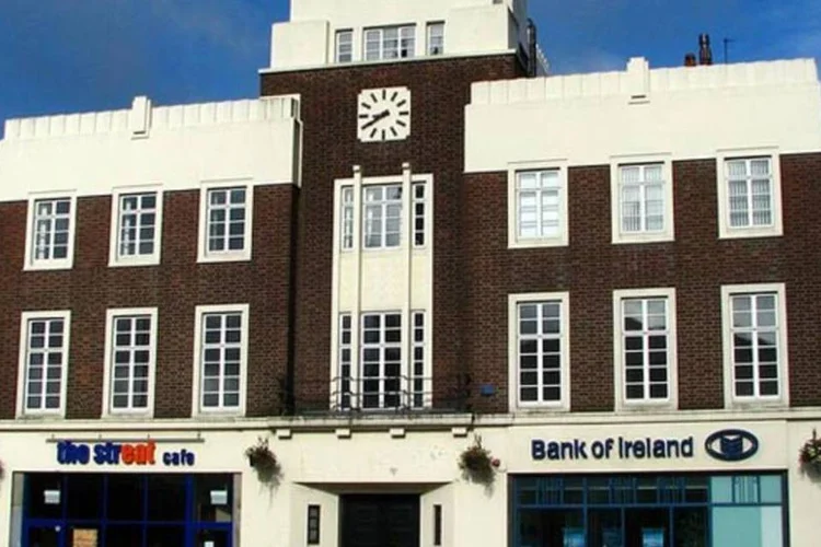 Agência do Bank of Ireland: nota da instituição caiu para "Ba1" (Ross/Wikimedia Commons)