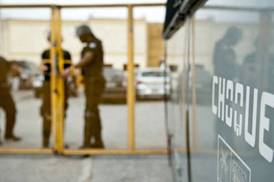 Funcionários da Fundação Casa fecham rodovia em SP