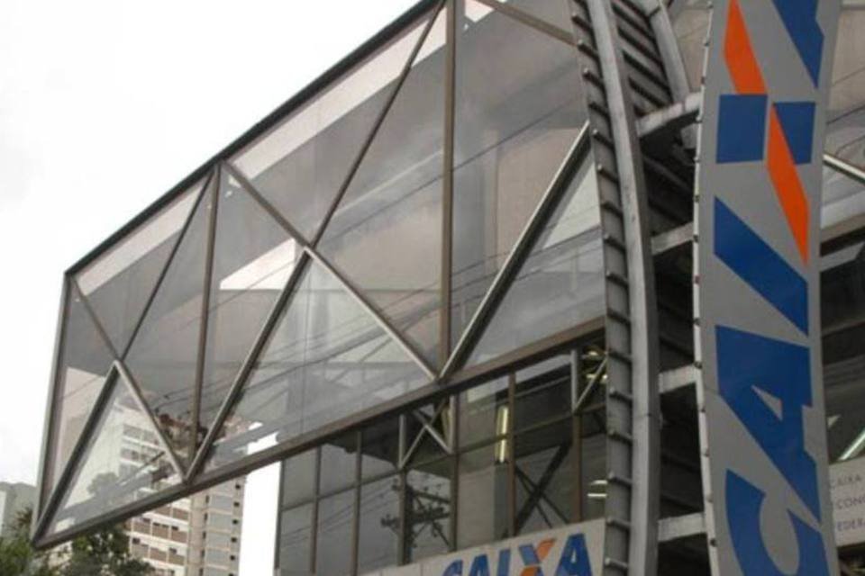 Caixa interrompe serviços de saque e débito no domingo