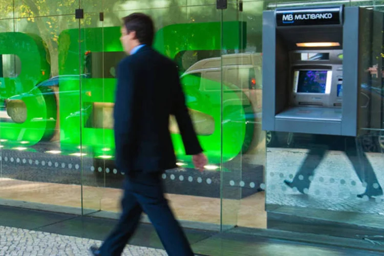 
	Ag&ecirc;ncia do Banco Esp&iacute;rito Santo em Lisboa, Portugal
 (Mario Proenca/Bloomberg)
