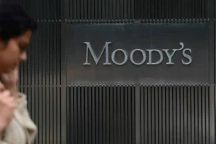 Moody’s revisa perspectivas de rating de Petrobras, Vale e Ambev, seguindo mudança para o Brasil