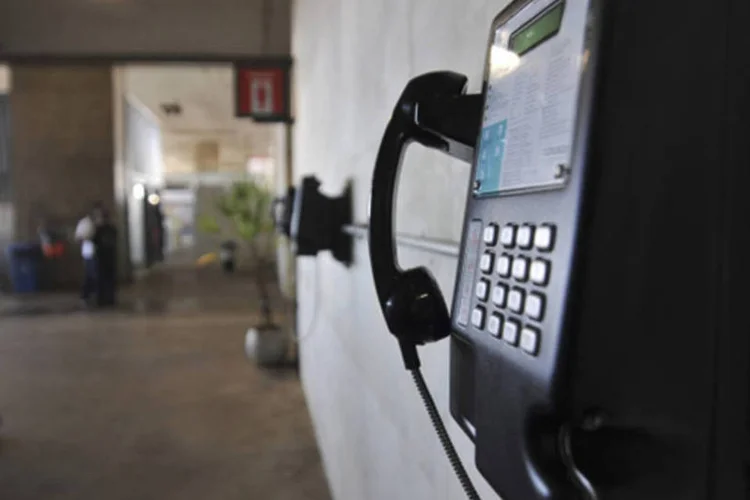 
	Telecom: prestadoras devem criar esses conselhos a exemplo do que ocorre atualmente com as concession&aacute;rias de telefonia fixa (regime p&uacute;blico)
 (Marcelo Camargo/Agência Brasil)