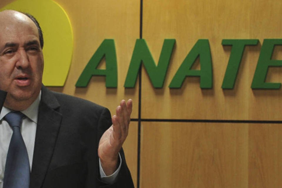 Anatel fará leilão de sobras de radiofrequências em 2015