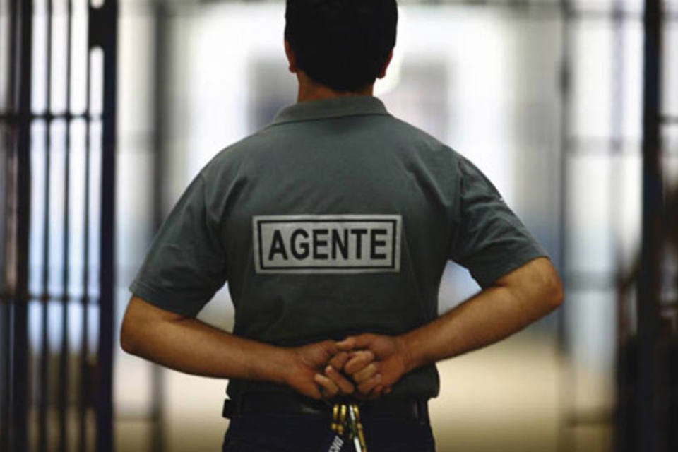 Mais de 50% das unidades prisionais são afetadas por greve