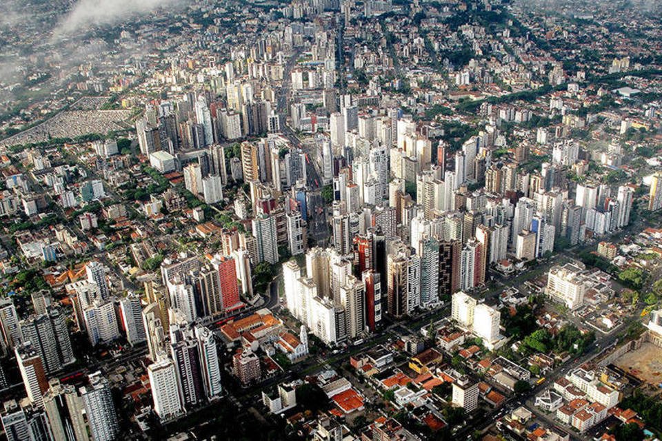 
	Vista do bairro &Aacute;gua Verde em Curitiba (PR)
 (Francisco Anzola/Wikimedia Commons)