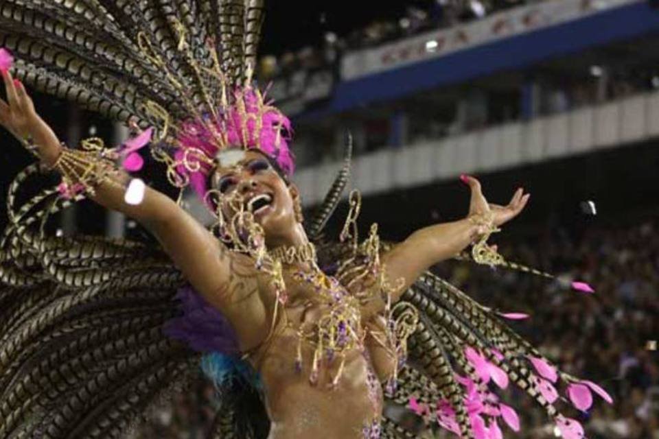 Águia de Ouro festejou como vencedora neste Carnaval