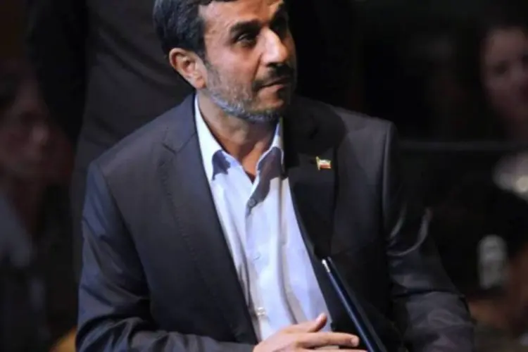 Ahmadinejad sugeriu que governo e oposição sírios negociem uma solução pacífica para a crise (Getty Images)