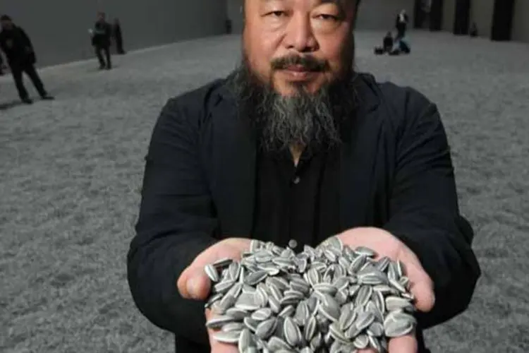 Ai Weiwei, que com 54 anos é o artista conceitual chinês de maior repercussão mundial, enfrenta acusações de evasão fiscal e pornografia na China (Getty Images)