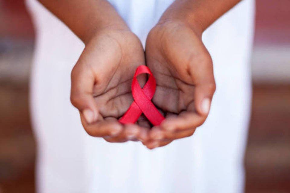 Estudo revela rota do HIV pelo mundo