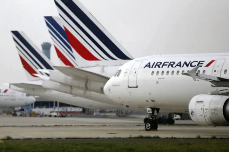 
	Avi&otilde;es da Air France: o tr&aacute;fego de passageiros do grupo subiu 1,1 por cento no m&ecirc;s passado
 (Jacky Naegelen/Reuters)